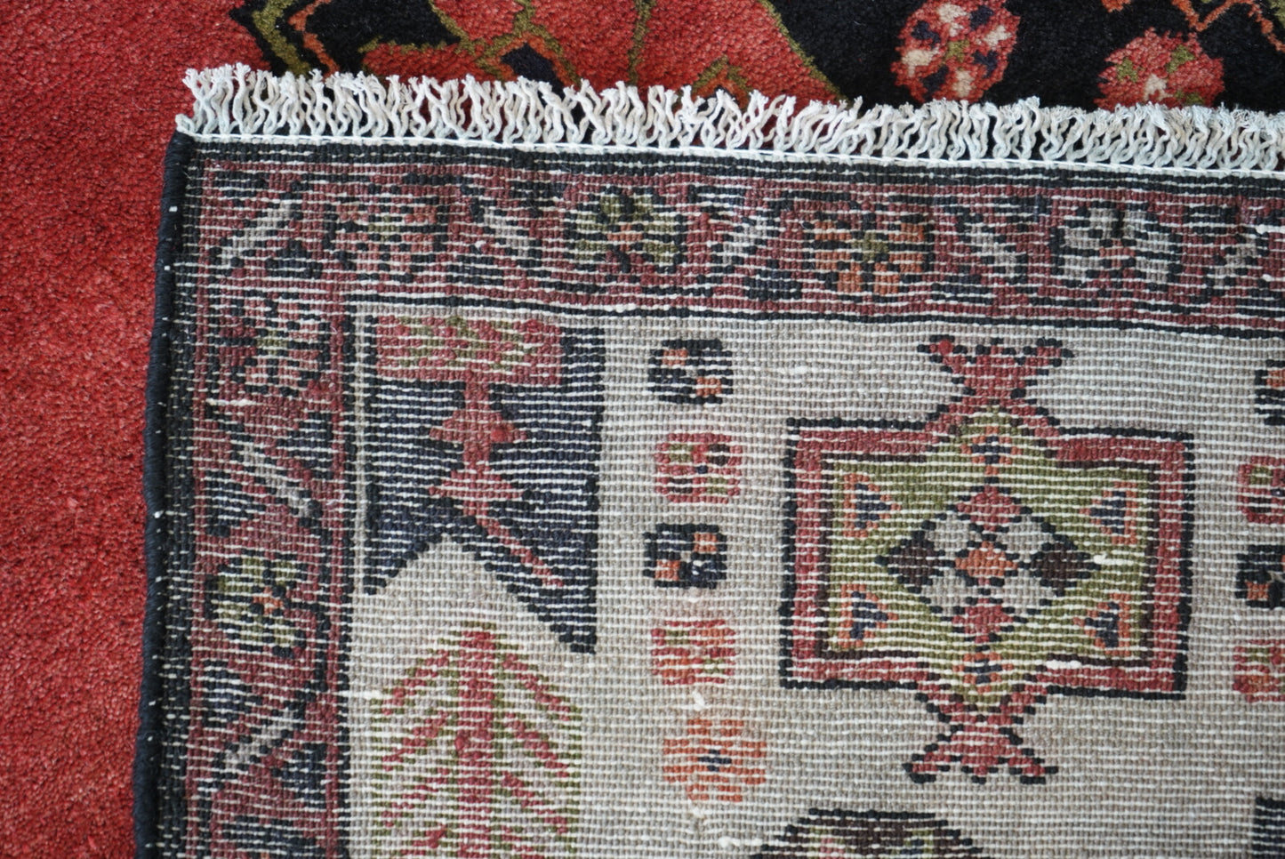 Persian Hamadan Red Wool Geometric Rug | Handmade | 140 x 95 cm