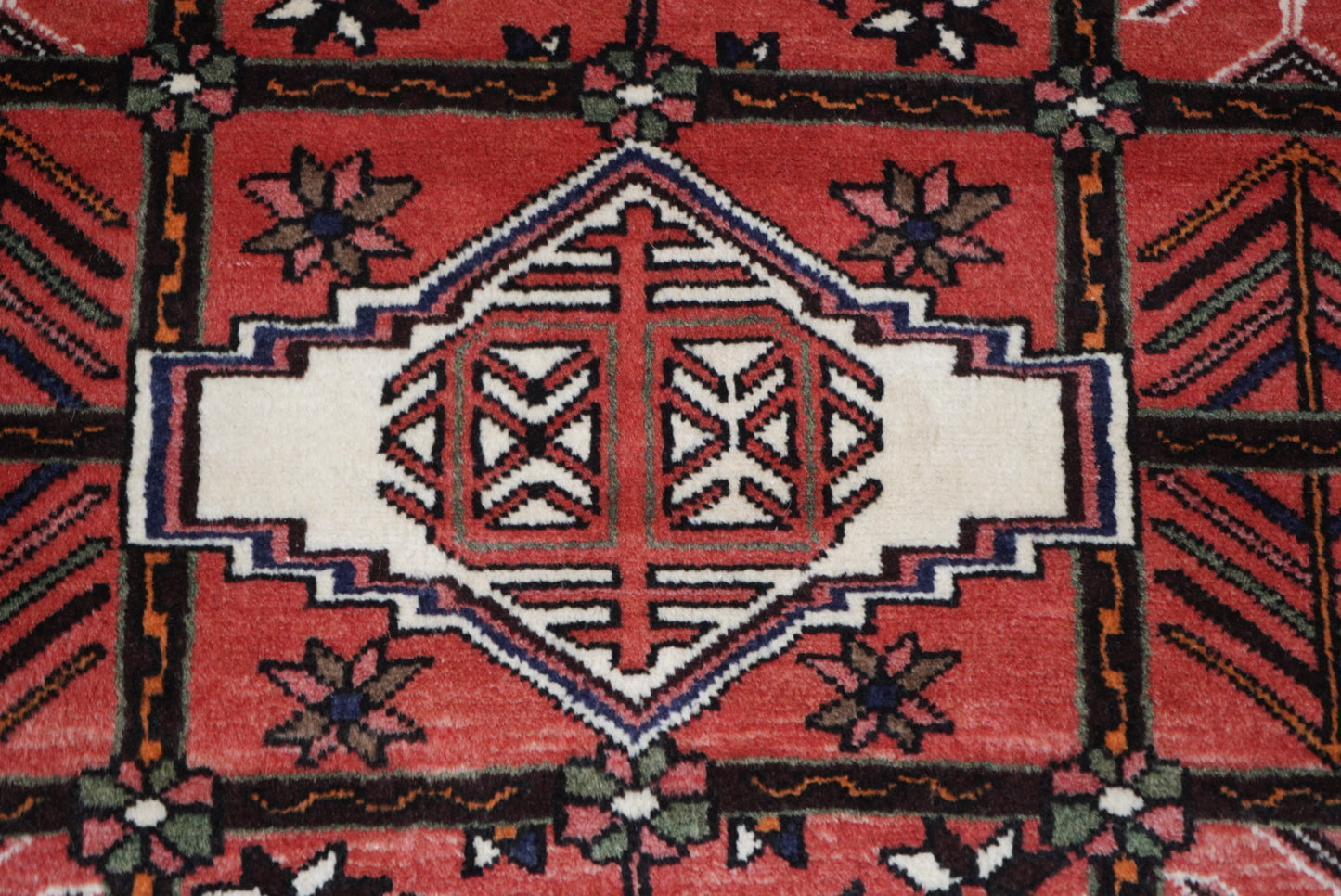 Persian Hamadan Red Wool Geometric Rug | Handmade | 162 x 108 cm