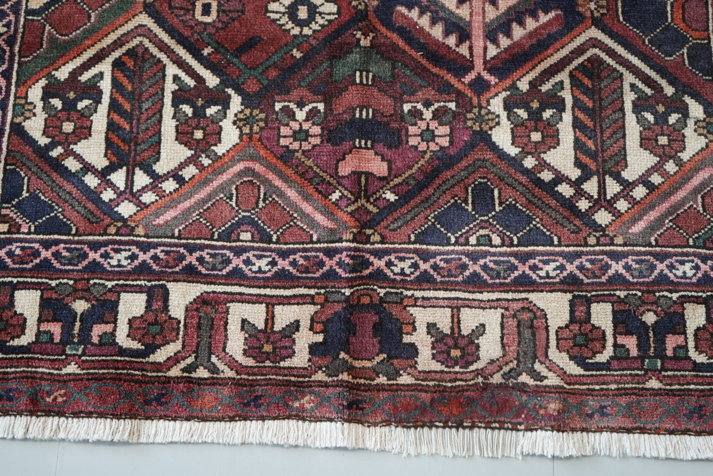 Vintage Persian Bakhtiari Red Wool Garden Design Rug | Handmade | 206 x 162 cm