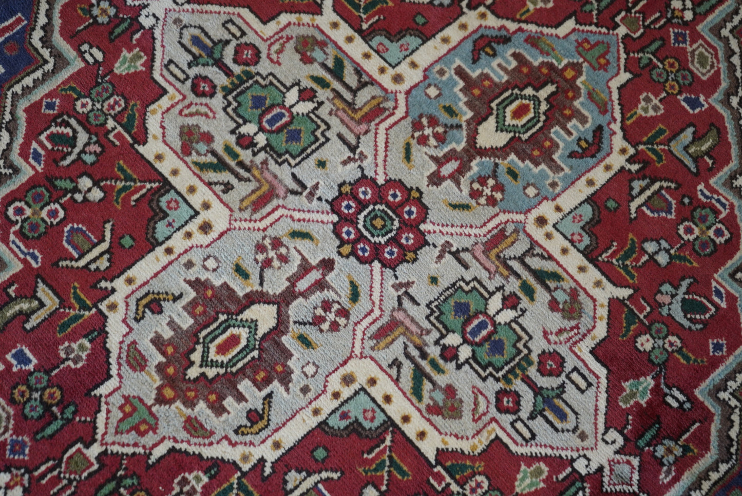 Vintage Persian Tabriz Navy Wool Floral Medallion Rug | Handmade | 296 x 209 cm