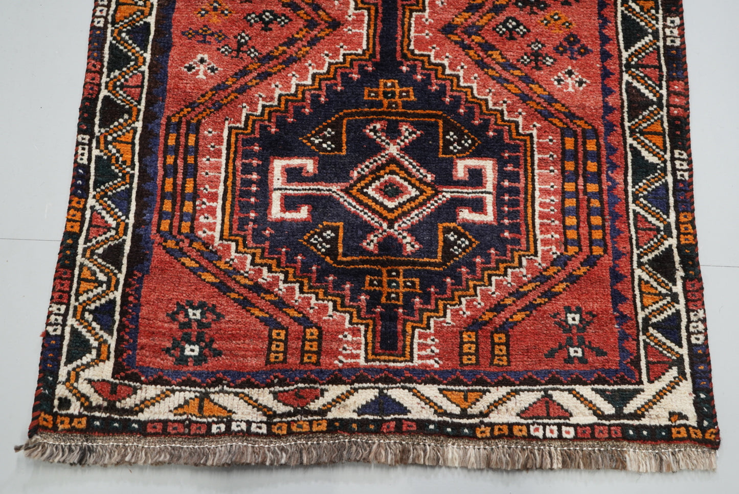 Vintage Handmade Shiraz Rug | 145 x 96 cm