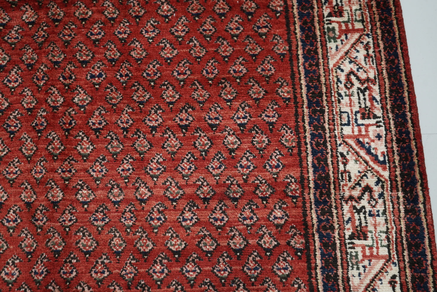 Vintage Persian Sarouk Red Wool Rug | Handmade | 322 x 218 cm