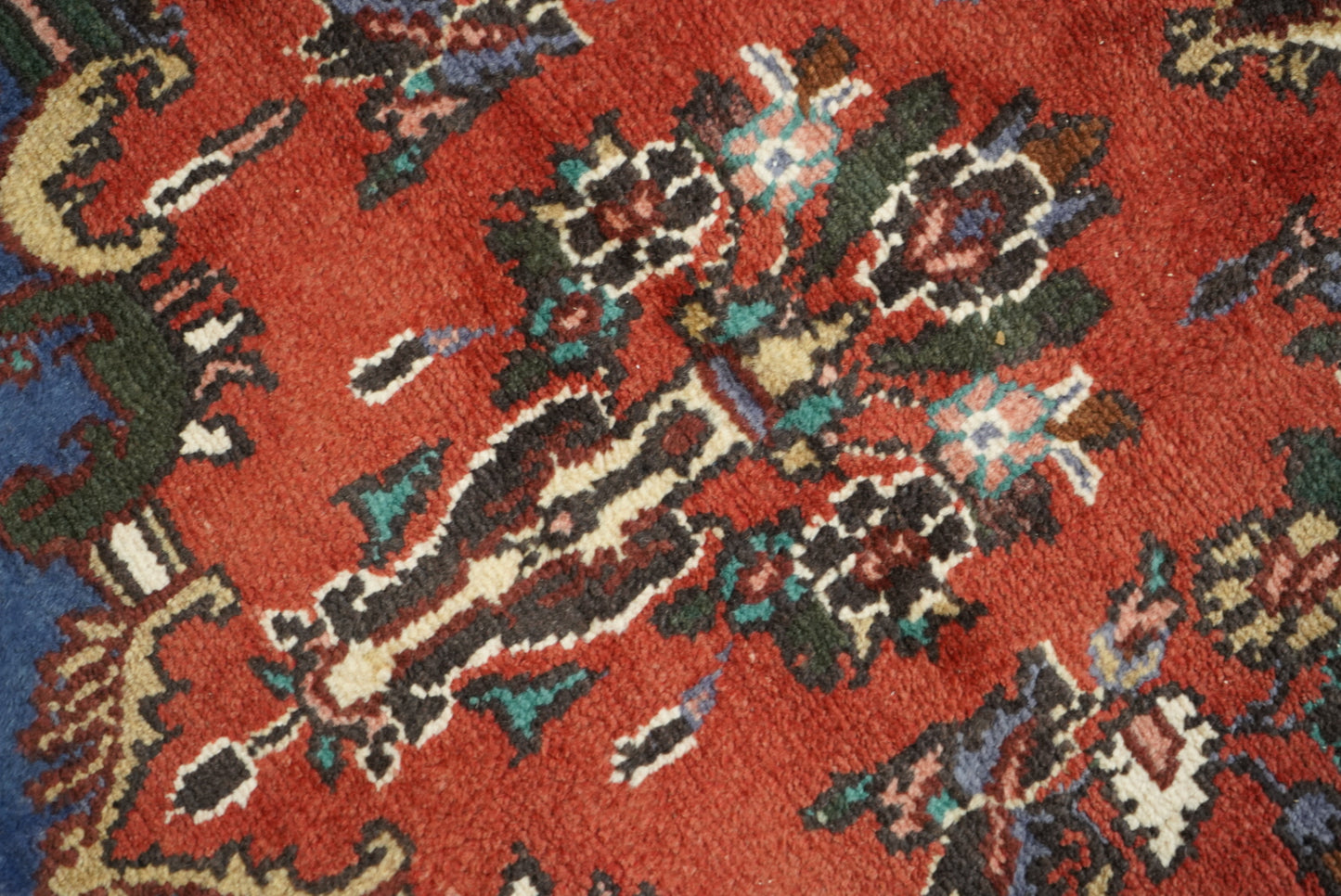 Vintage Persian Bibikabad Red Wool Floral Medallion Rug | Handmade | 295 x 212 cm
