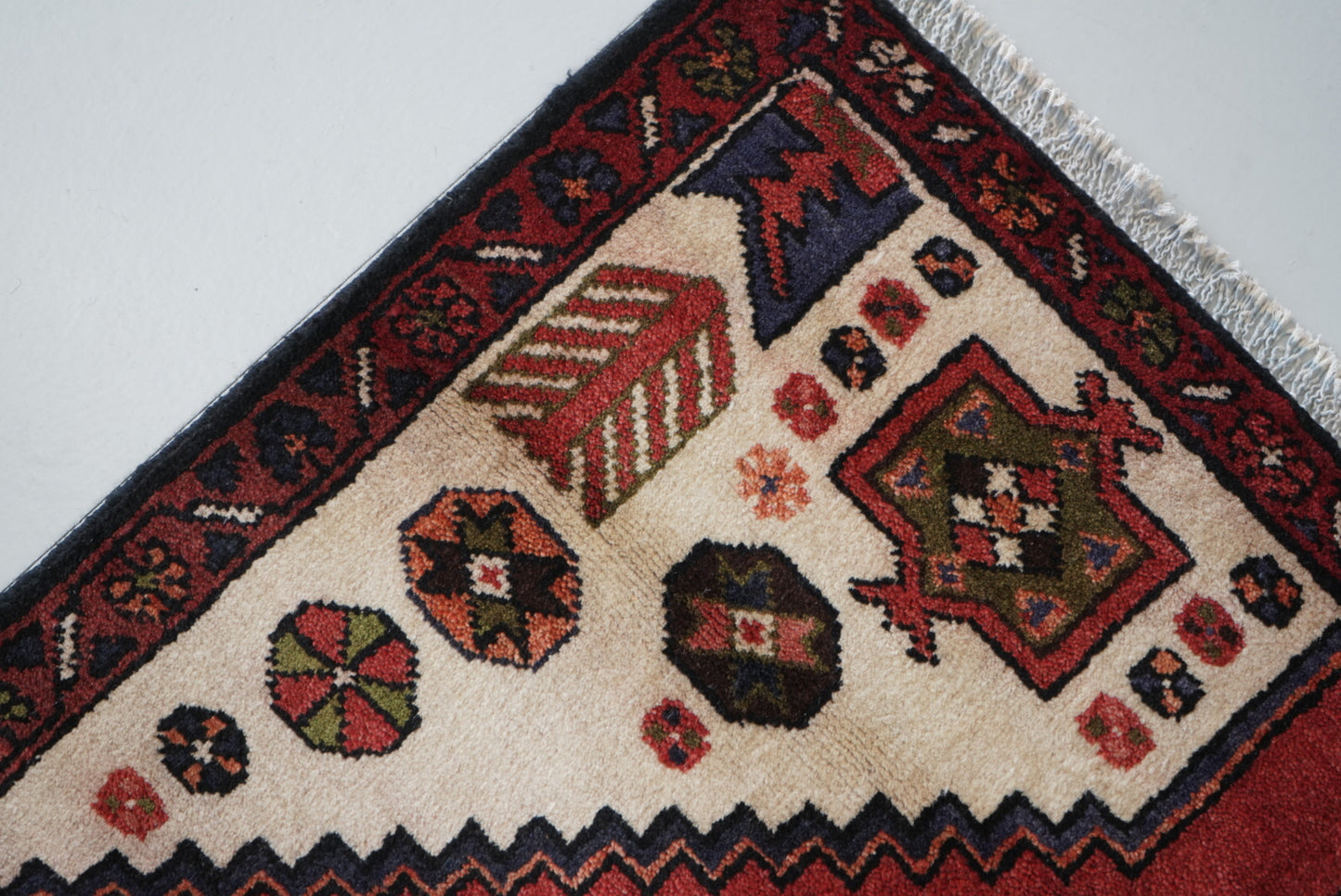 Persian Hamadan Red Wool Geometric Rug | Handmade | 140 x 95 cm