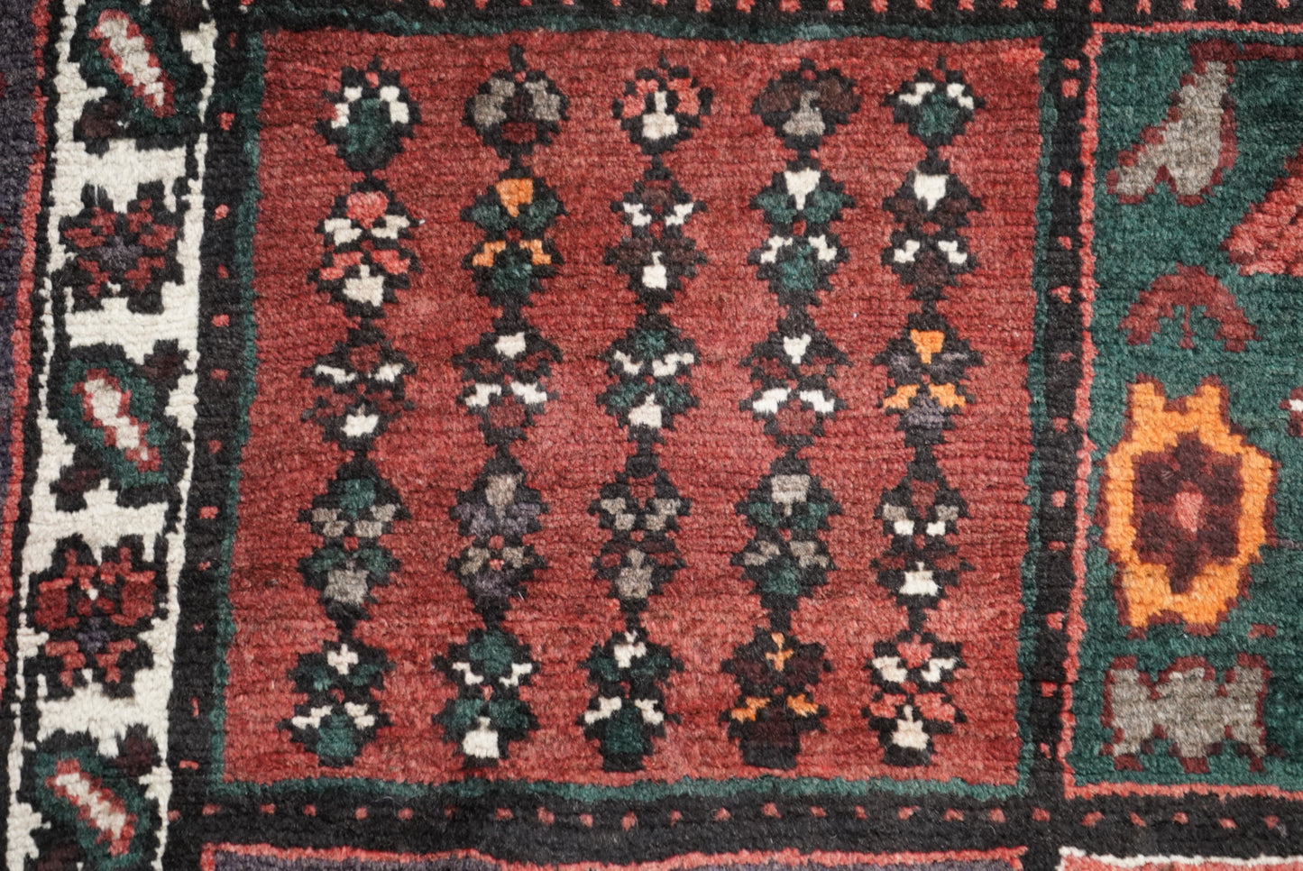 Handmade Persian Bakhtiari Garden Design Wool Rug | 288 x 204 cm | Red & Navy | Vintage