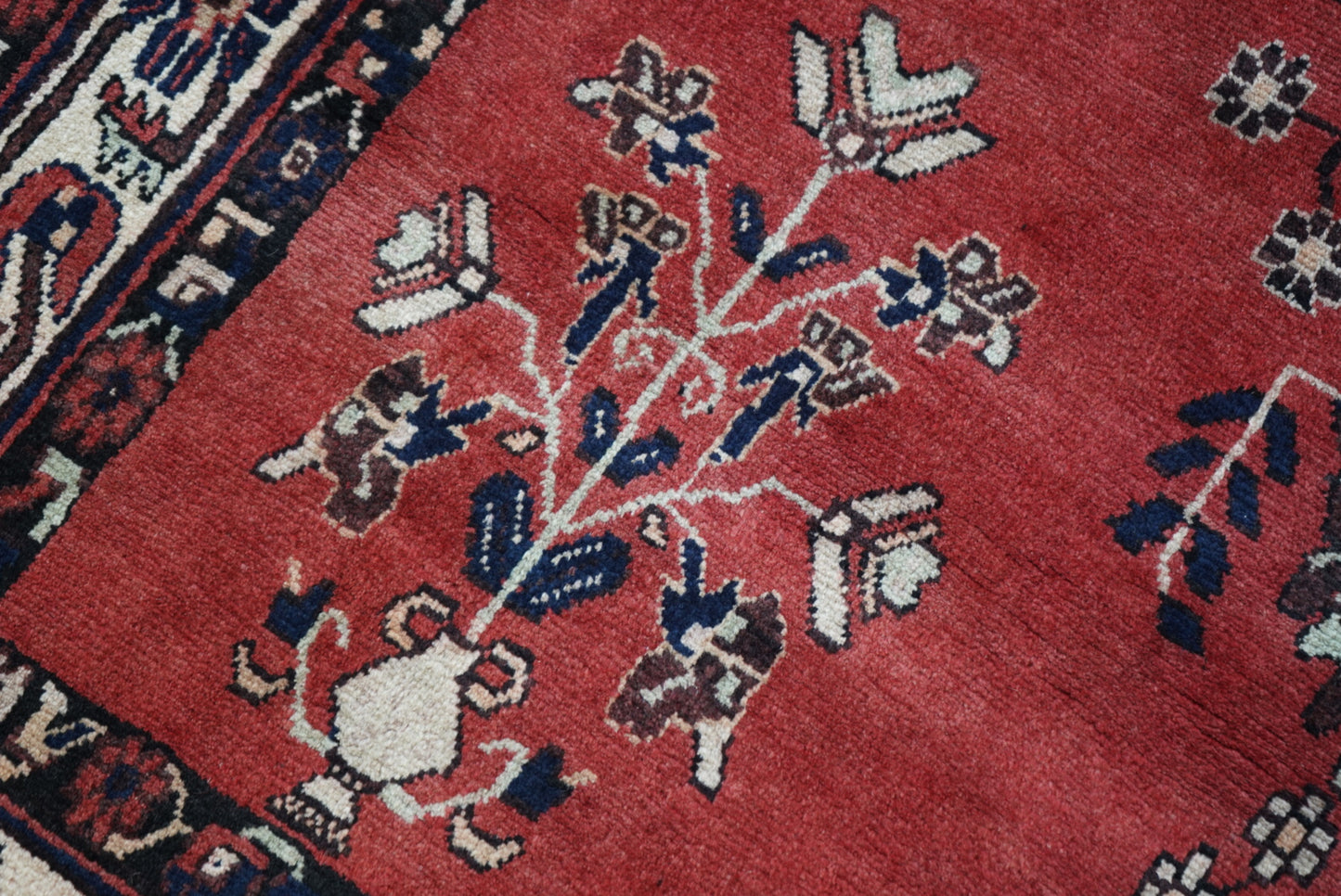 Vintage Persian Sirjan Red Wool Geometric Rug | Handmade | 222 x 162 cm