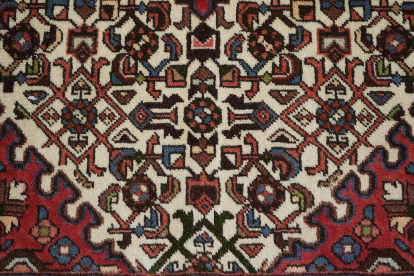 Vintage Persian Hamadan Cream & Red Wool Geometric Rug | Handmade | 142 x 100 cm