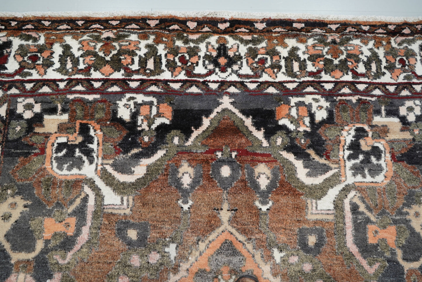 Vintage Handmade Bakhtiari Rug | 304 x 211 cm