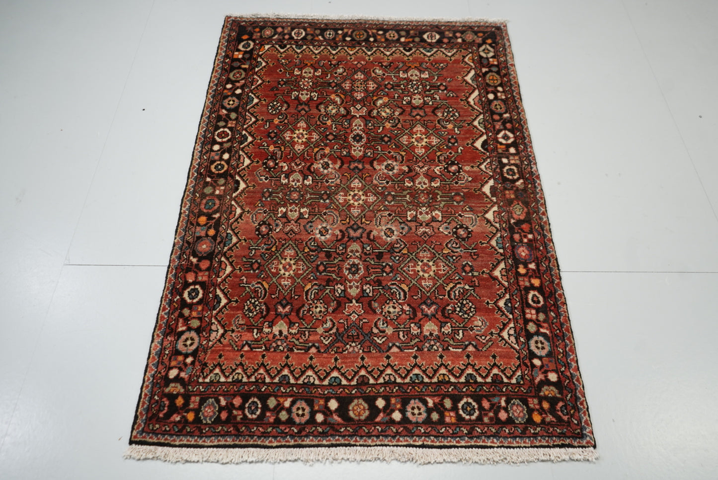 Vintage Persian Hamadan Red Wool All-Over Floral Rug | Handmade | 153 x 104 cm