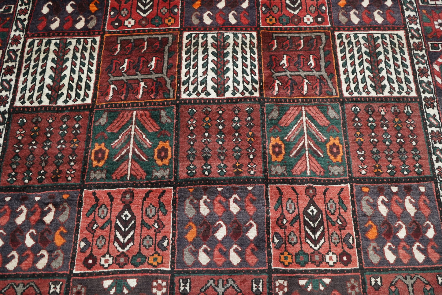 Handmade Persian Bakhtiari Garden Design Wool Rug | 288 x 204 cm | Red & Navy | Vintage
