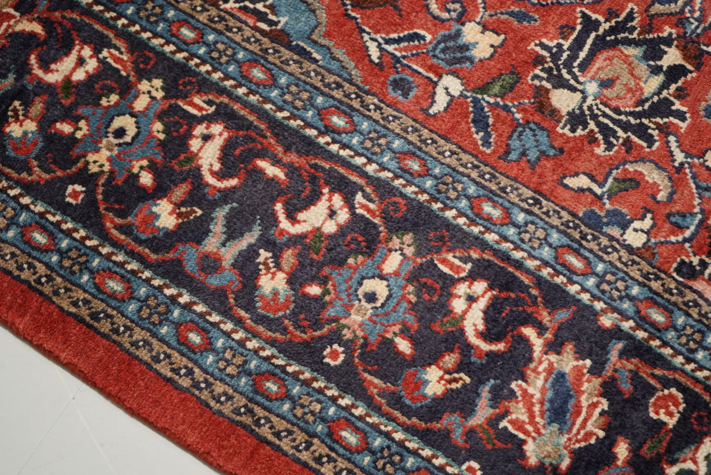 Vintage Persian Mahal Red Wool Floral Medallion Rug | Handmade | 318 x 214 cm