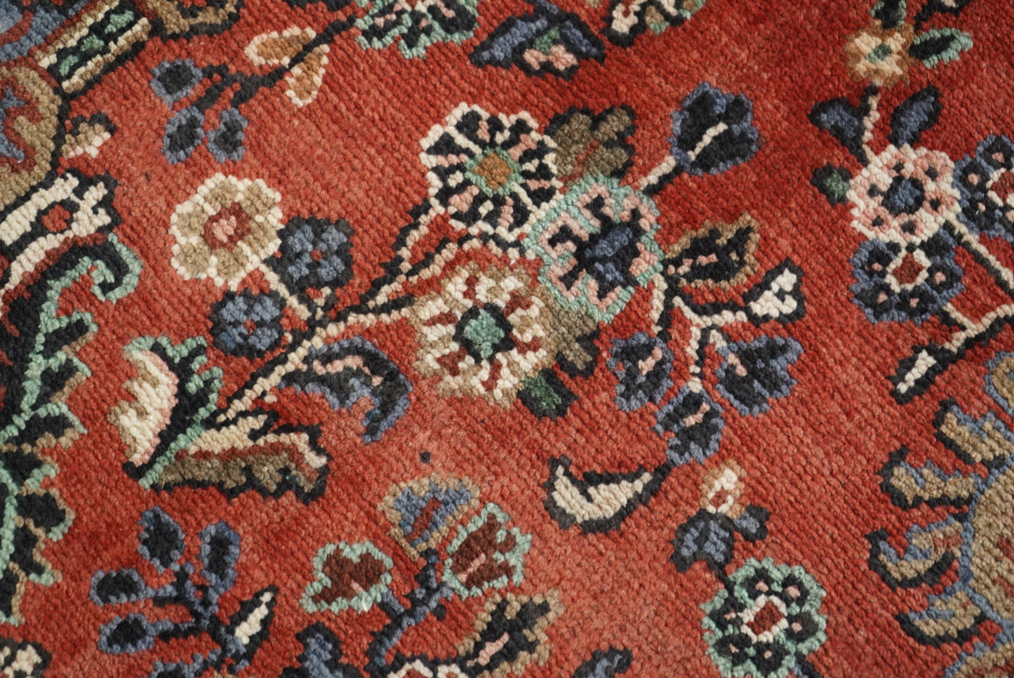 Vintage Persian Bibikabad Red Wool Floral Medallion Rug | Handmade | 295 x 217 cm