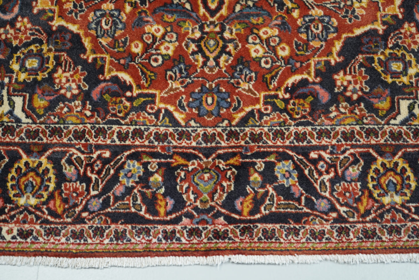 Vintage Persian Kashan Red Wool Floral Medallion Rug | Handmade | 200 x 134 cm