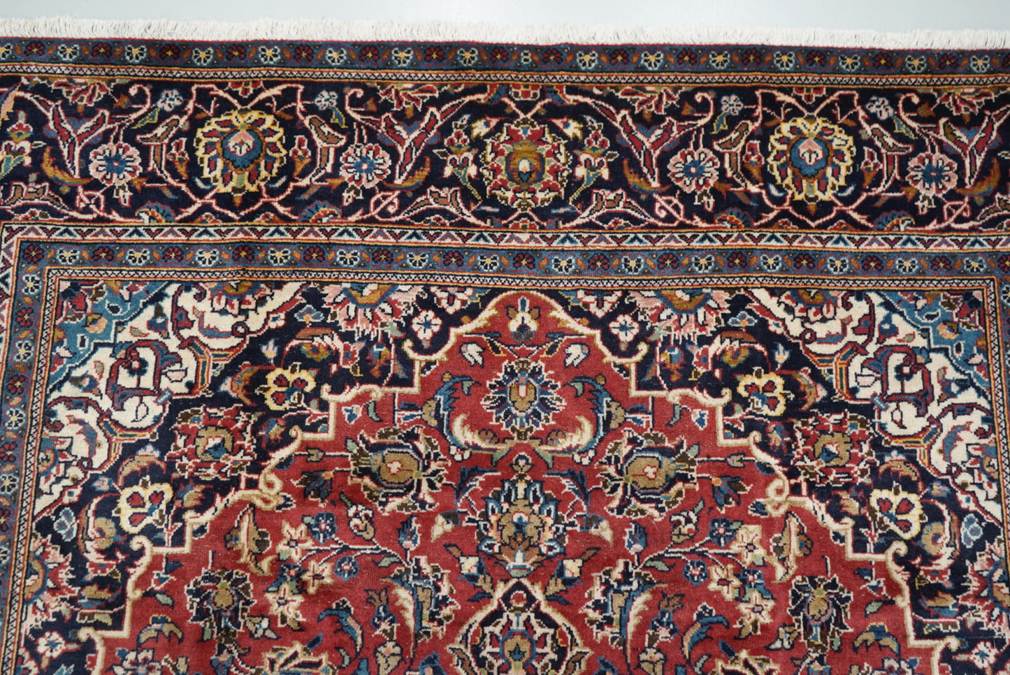 Vintage Persian Kashan Red Wool Floral Medallion Rug | Handmade | 299 x 190 cm