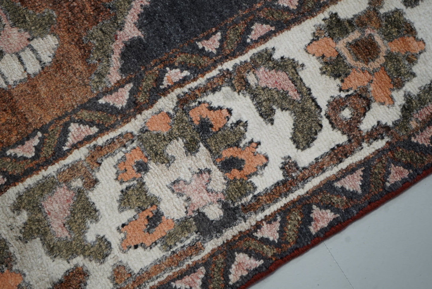 Handmade Vintage Oriental Rug 304 x 211 cm Large Wool Area Carpet