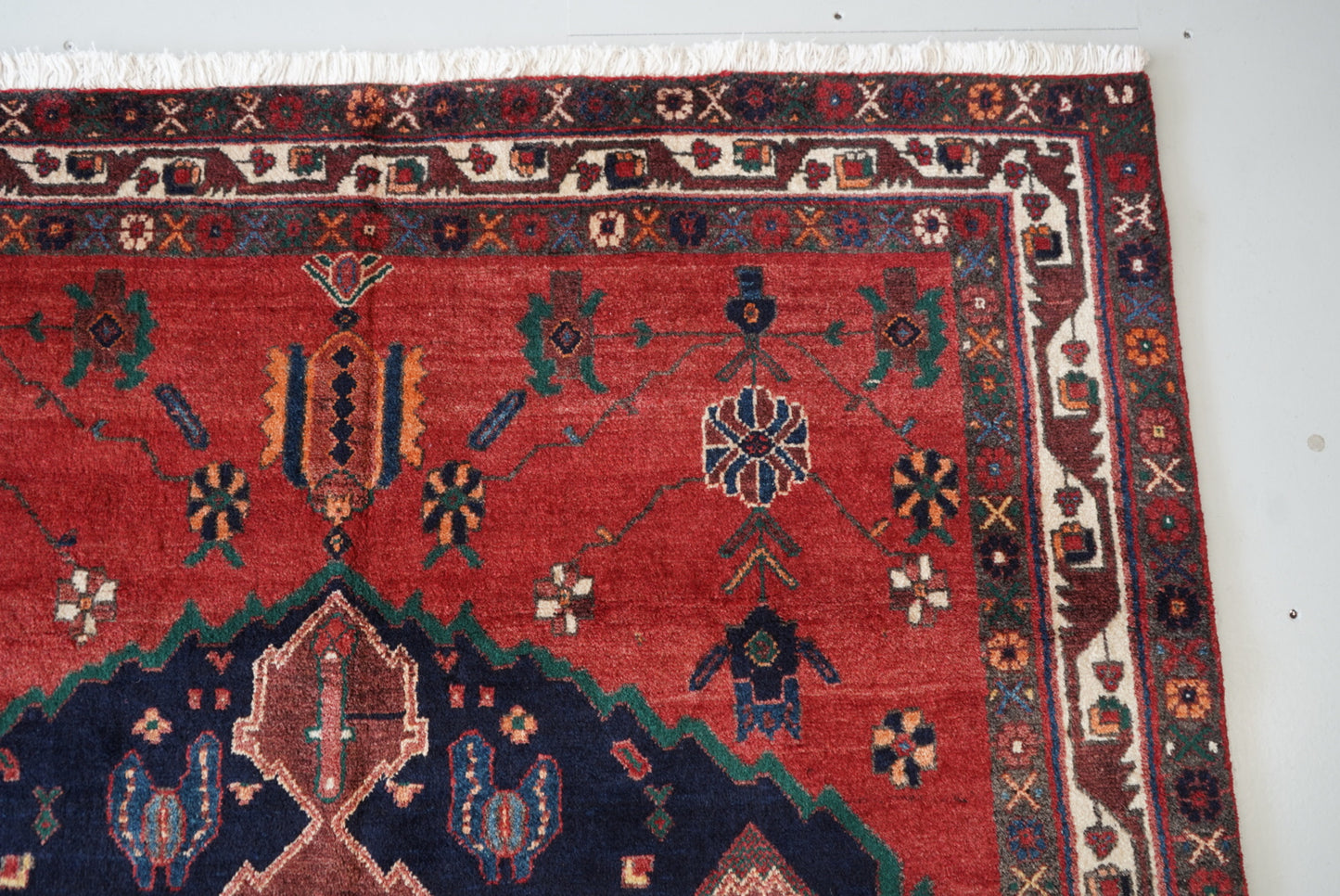 Vintage Persian Sirjan Red Wool Medallion Rug | Handmade | 218 x 162 cm