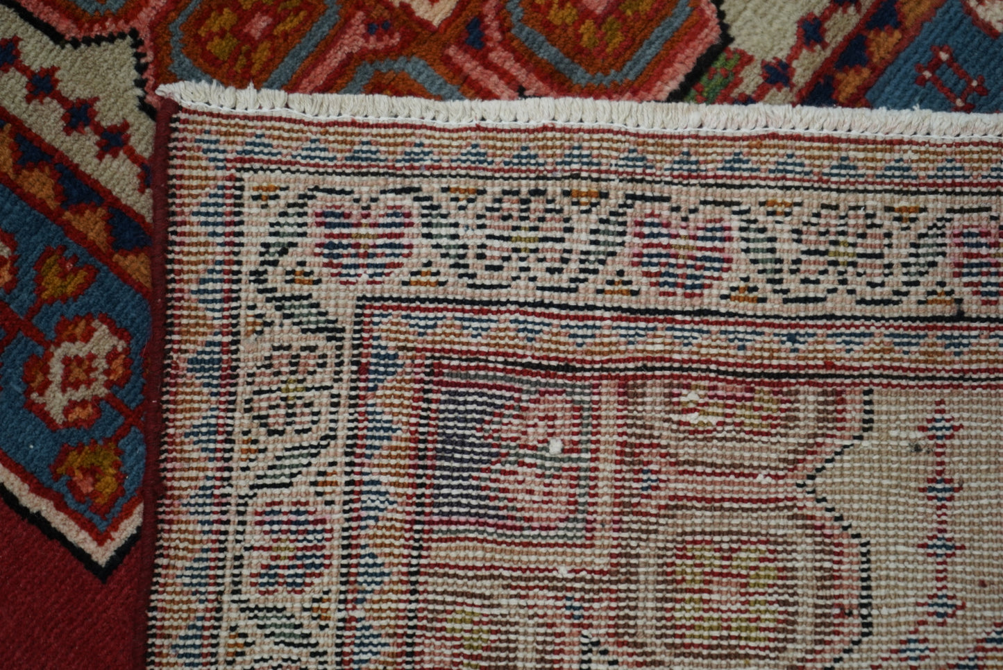 Vintage Handmade Mahabad rug 192 x 132 cm