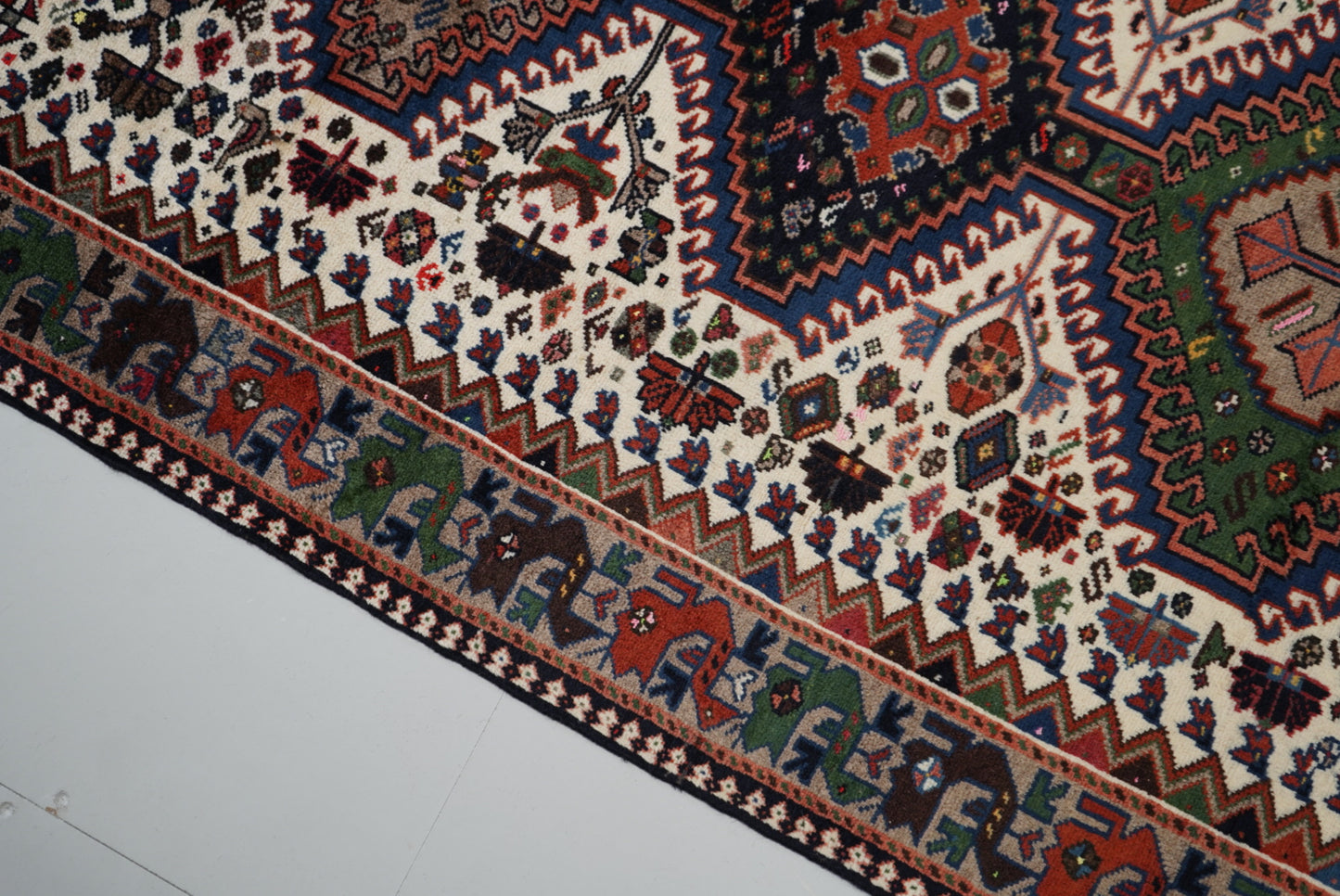 Handmade Persian Yalameh Geometric Wool Runner | 380 x 110 cm | Cream, Navy & Red | Vintage