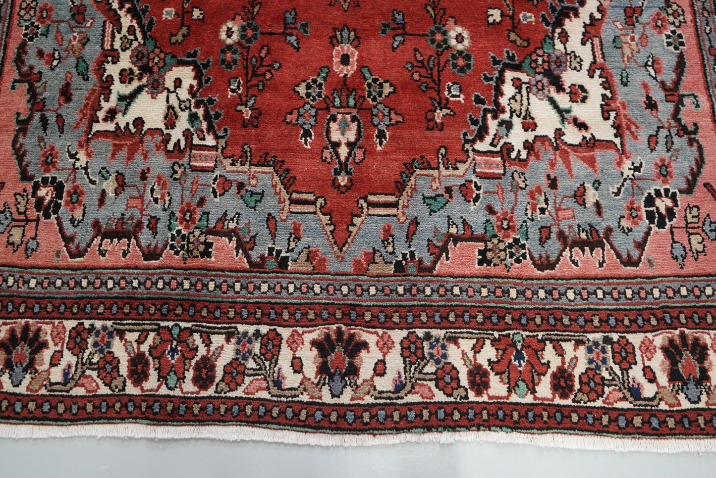 Vintage Persian Bibikabad Red Wool Rug | Handmade | 284 x 205 cm