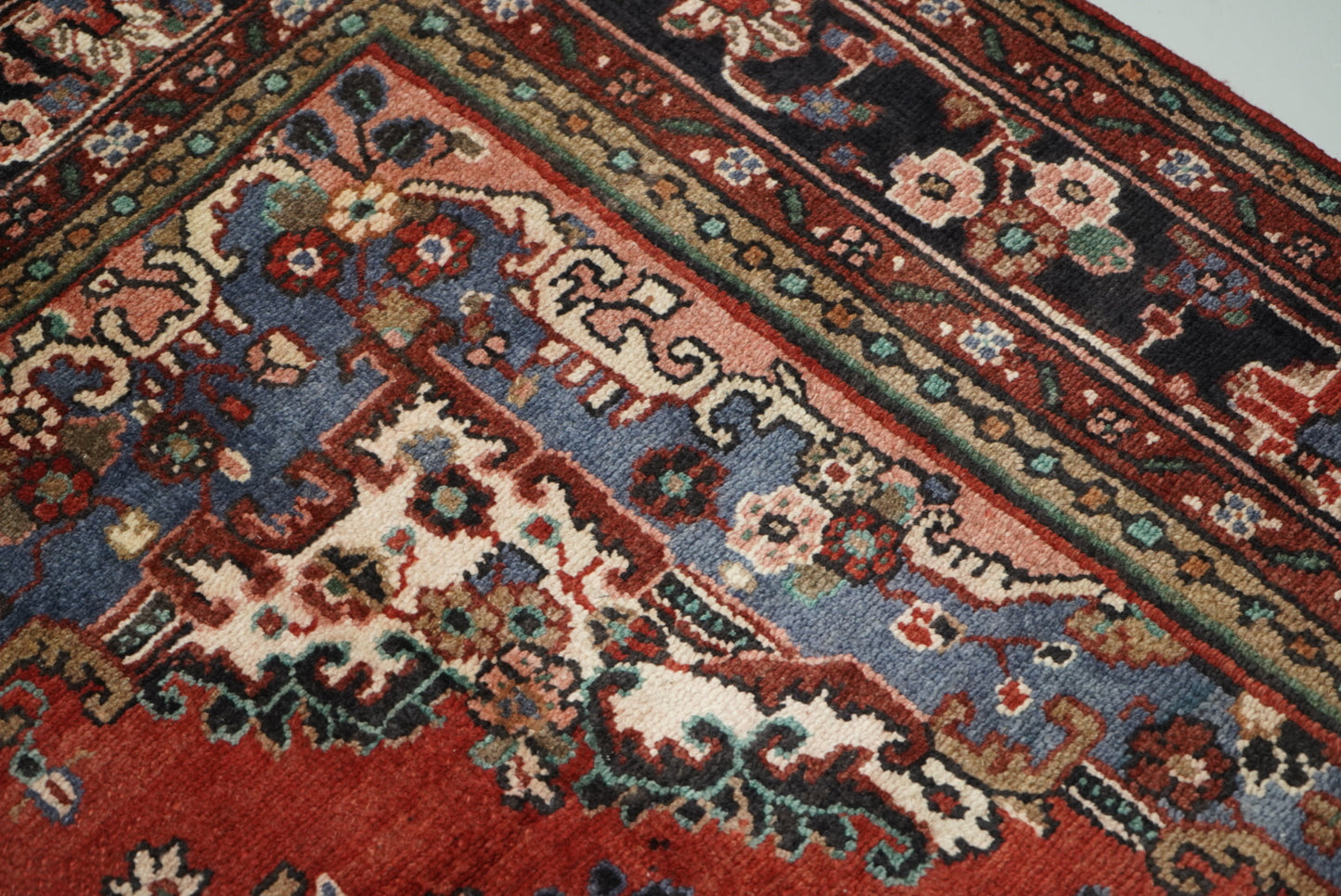 Vintage Persian Bibikabad Red Wool Floral Medallion Rug | Handmade | 295 x 217 cm