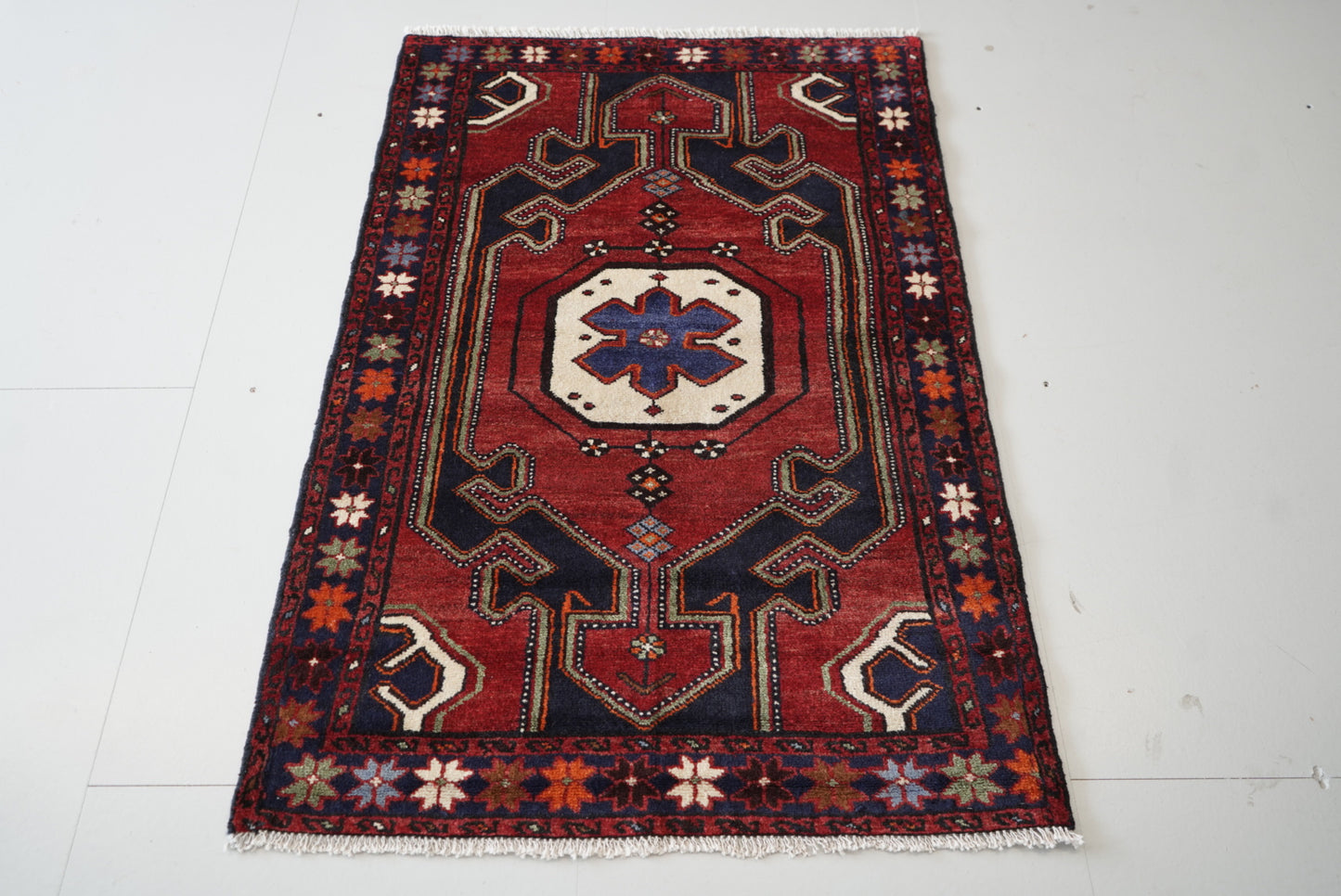 Persian Hamadan Red Wool Geometric Rug | Handmade | 145 x 100 cm