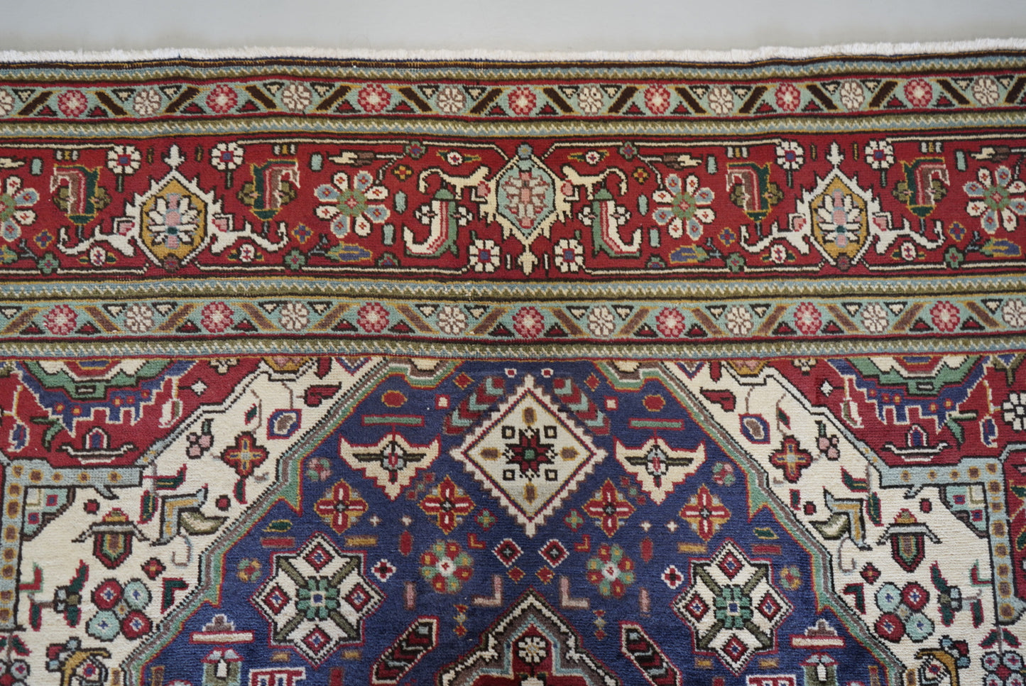 Vintage Persian Tabriz Navy Wool Floral Medallion Rug | Handmade | 296 x 209 cm