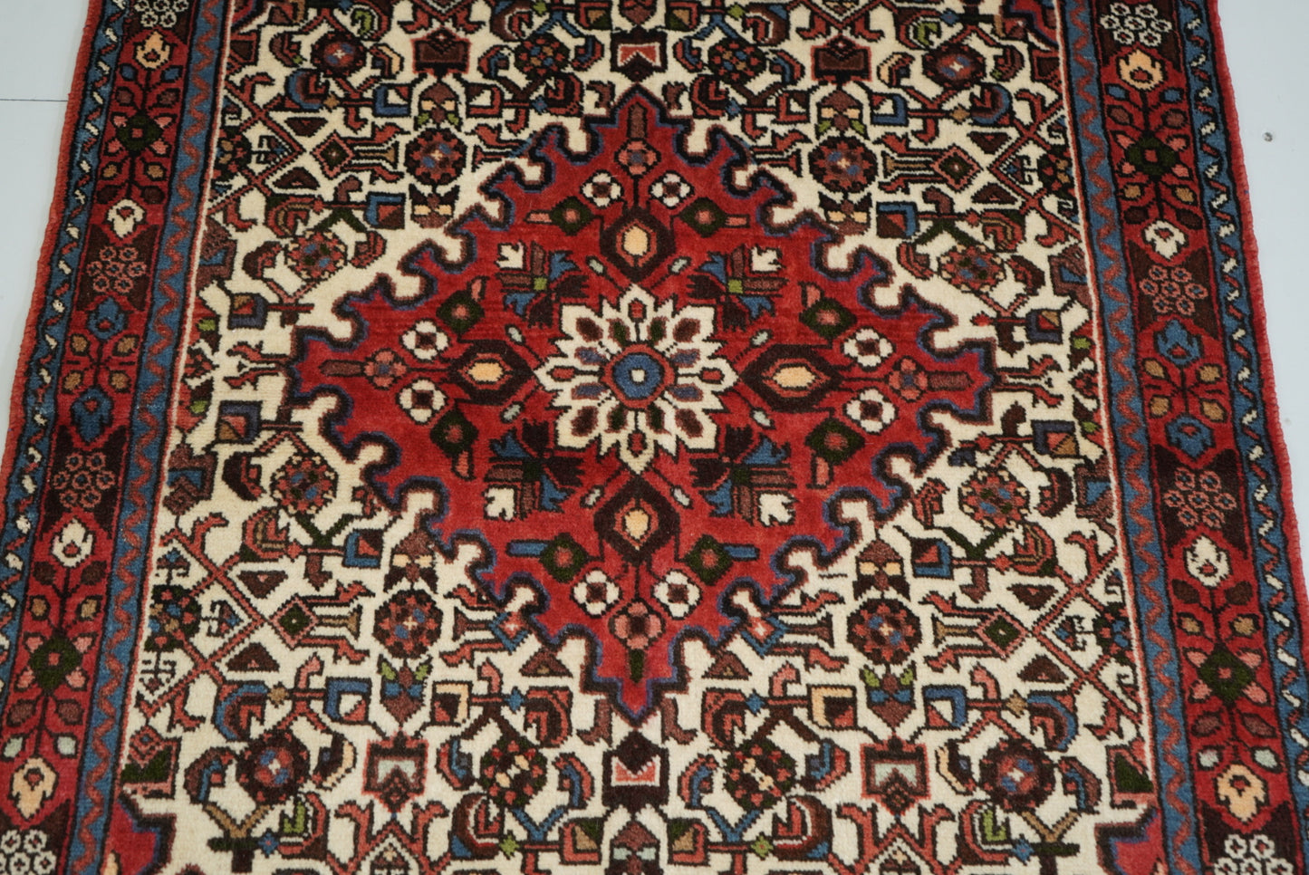 Vintage Persian Hamadan Cream & Red Wool Geometric Rug | Handmade | 142 x 100 cm