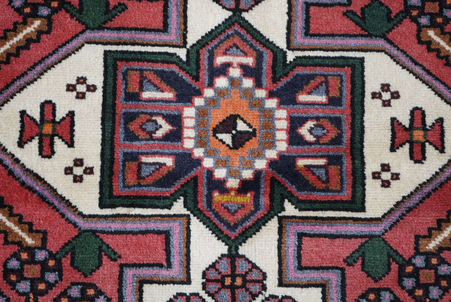 Persian Hamadan Red Wool Geometric Rug | Handmade | 152 x 107 cm