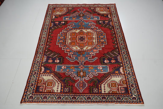 Vintage Handmade Mahabad rug 192 x 132 cm