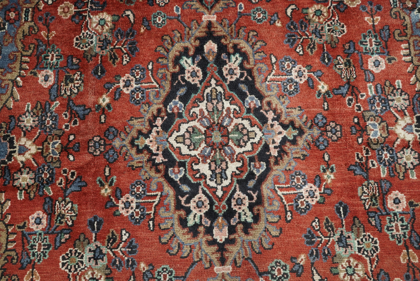 Vintage Persian Bibikabad Red Wool Floral Medallion Rug | Handmade | 295 x 217 cm