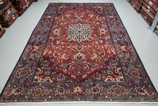 Handmade Persian Arak Medallion Wool Rug | 345 x 208 cm | Red & Navy | Vintage