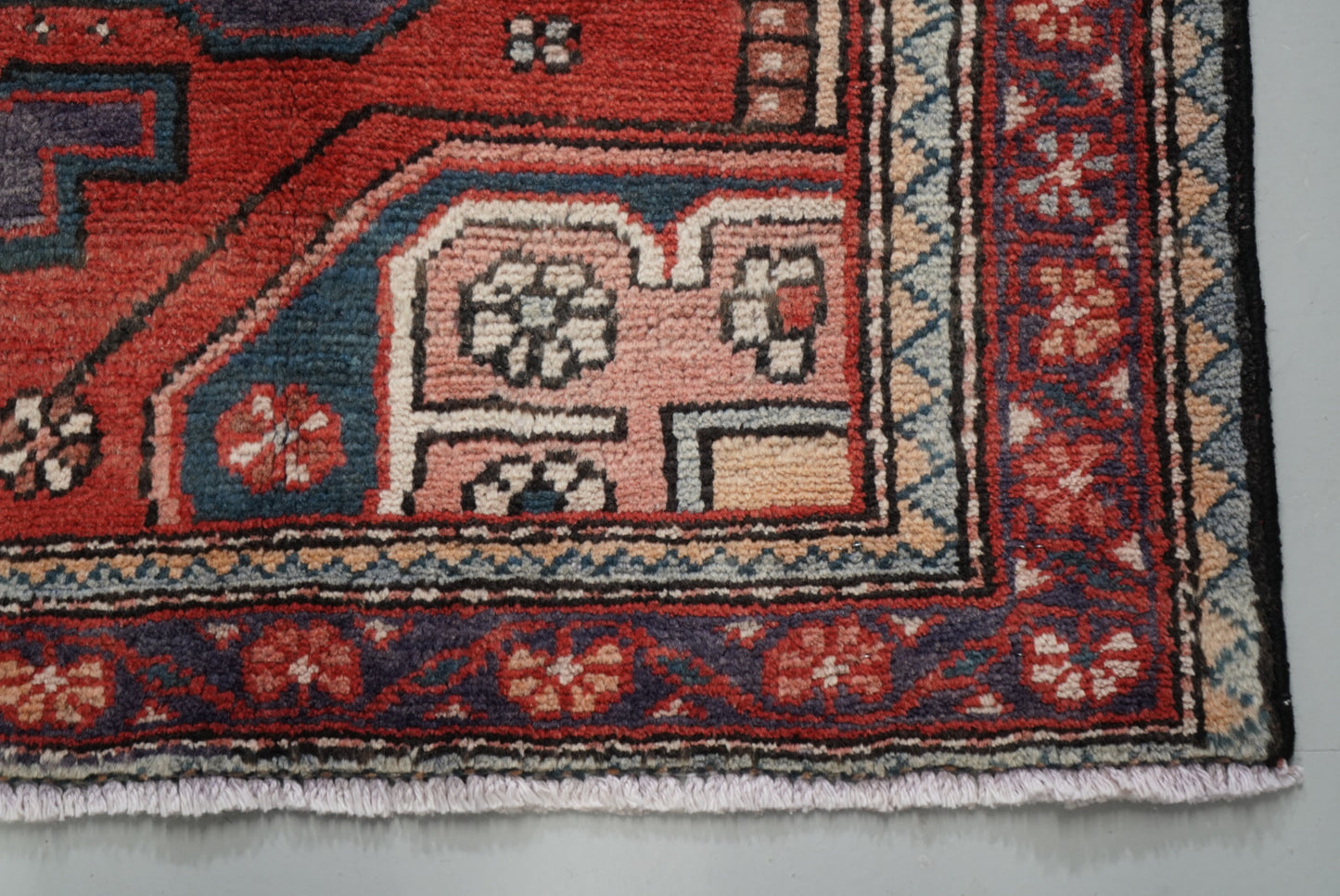Handmade Vintage Tribal Medallion Rug 196 x 137 cm Wool Carpet