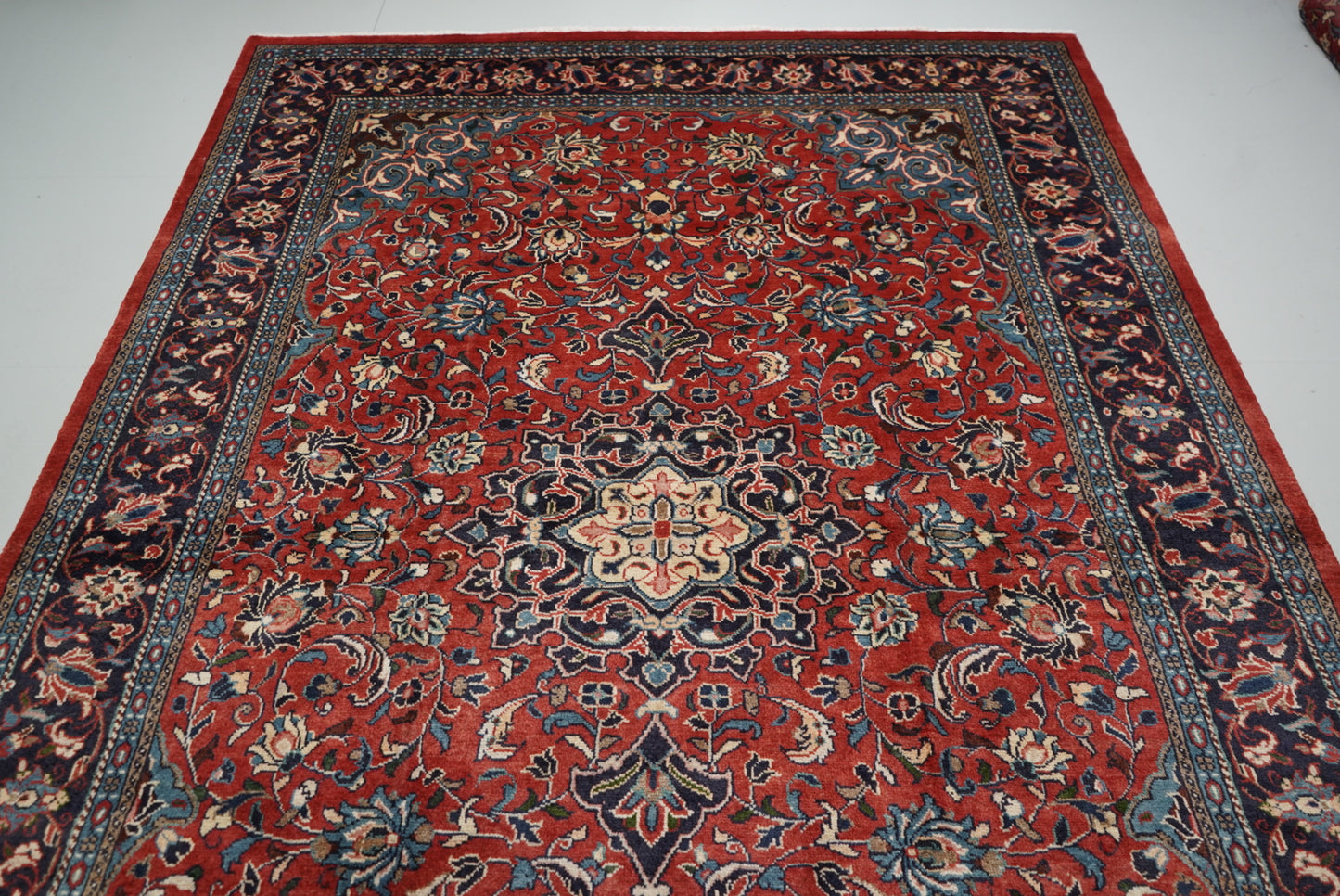 Vintage Persian Mahal Red Wool Floral Medallion Rug | Handmade | 318 x 214 cm