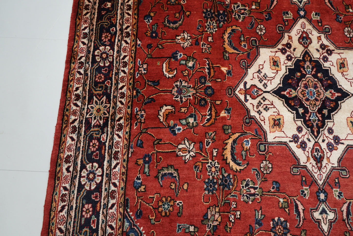 Vintage Persian Bibikabad Red Wool Floral Medallion Rug | Handmade | 333 x 217 cm