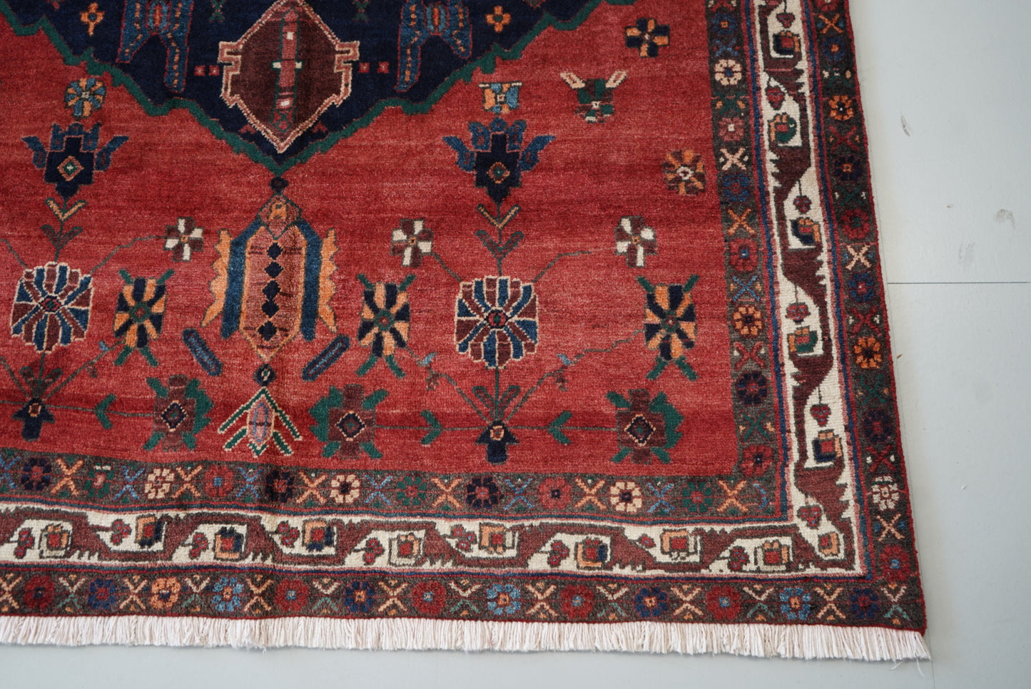 Vintage Persian Sirjan Red Wool Medallion Rug | Handmade | 218 x 162 cm
