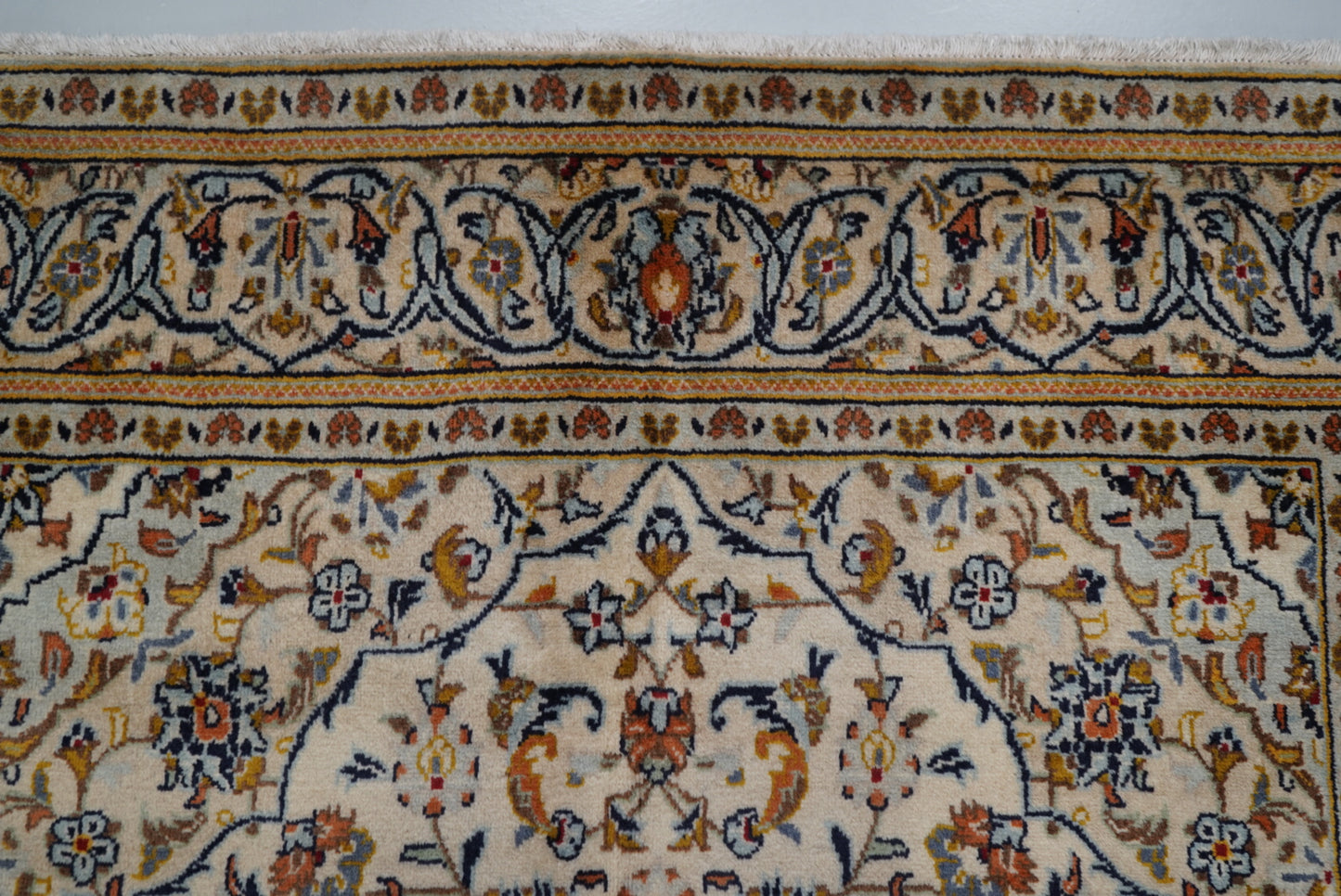 Vintage Persian Kashan Cream Wool Rug | Handmade | 283 x 148 cm