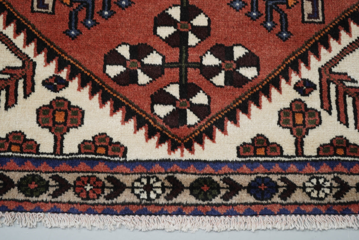 Persian Hamadan Red Wool Geometric Rug | Handmade | 147 x 106 cm