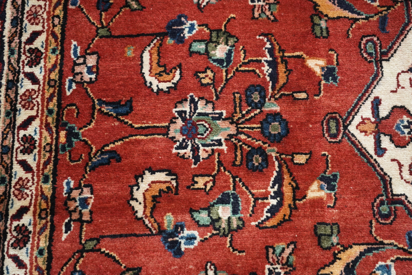 Vintage Persian Bibikabad Red Wool Floral Medallion Rug | Handmade | 333 x 217 cm