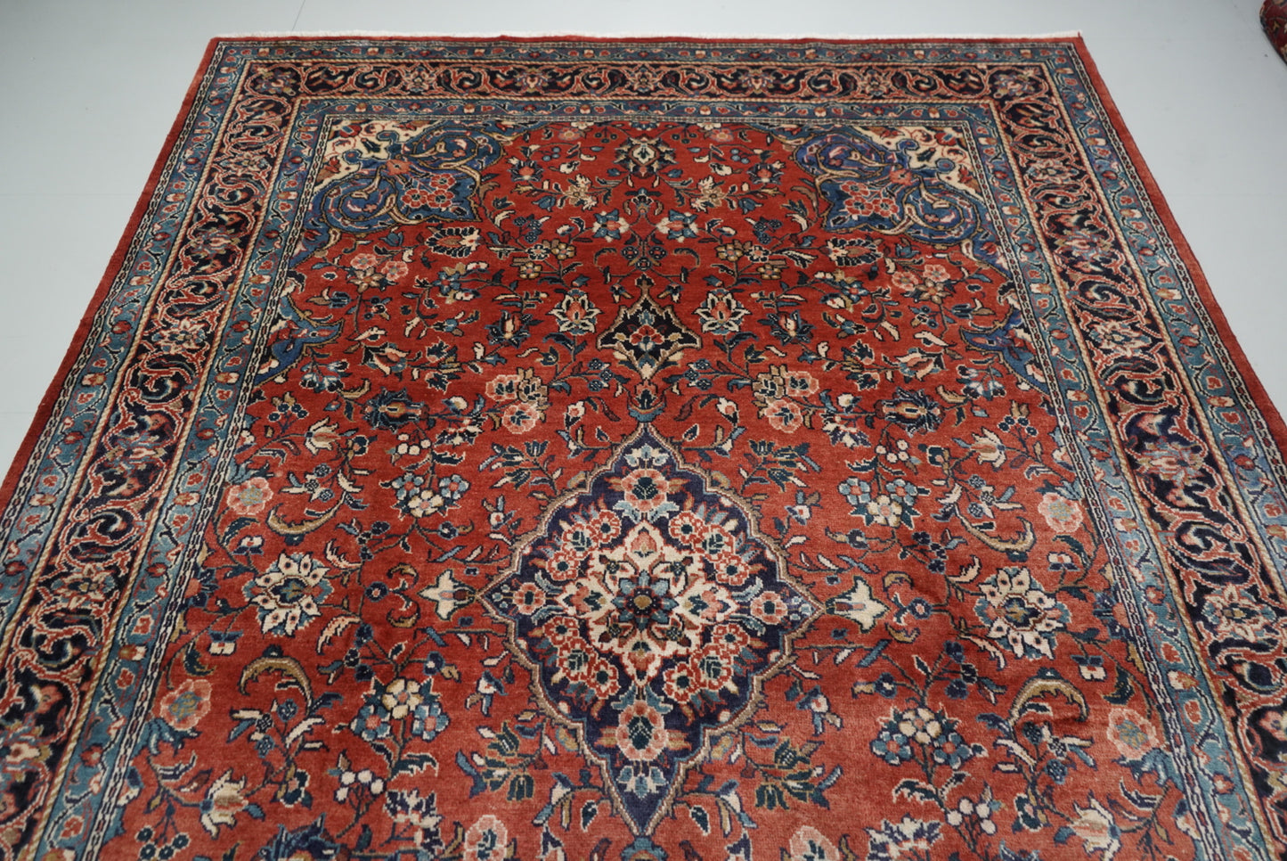 Vintage Persian Mahal Red Wool Floral Medallion Rug | Handmade | 324 x 218 cm