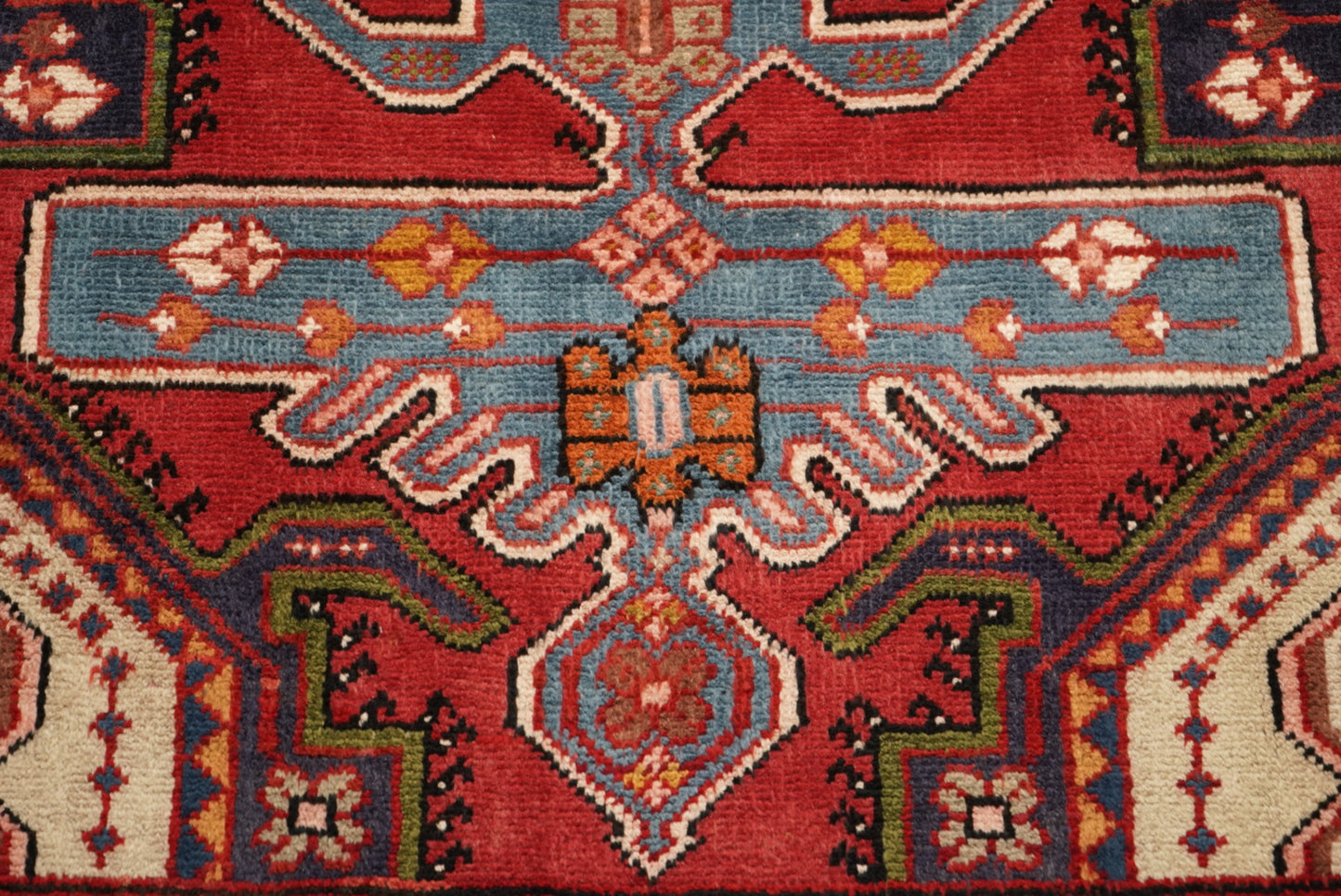 Vintage Handmade Mahabad rug 192 x 132 cm
