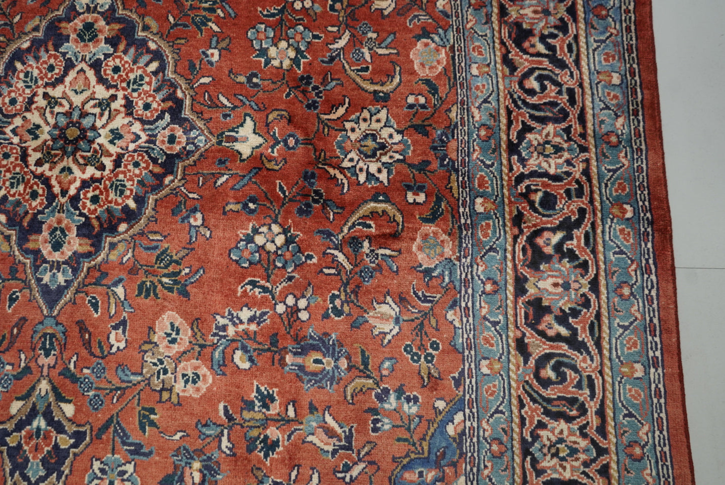Vintage Persian Mahal Red Wool Floral Medallion Rug | Handmade | 324 x 218 cm