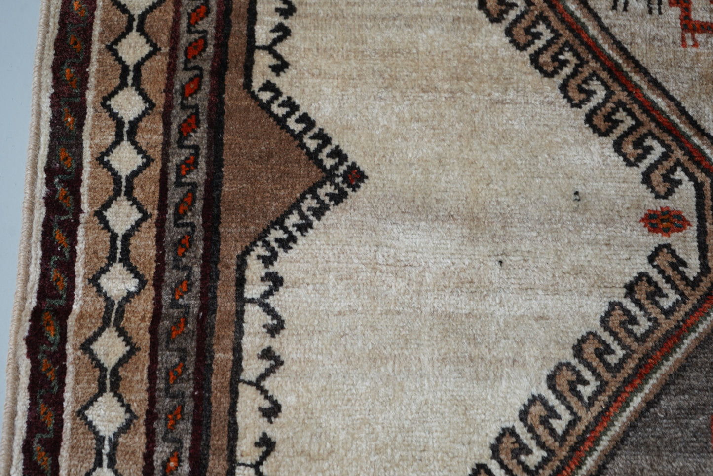 Vintage Persian Lori Cream Wool Geometric Rug | Handmade | 226 x 136 cm