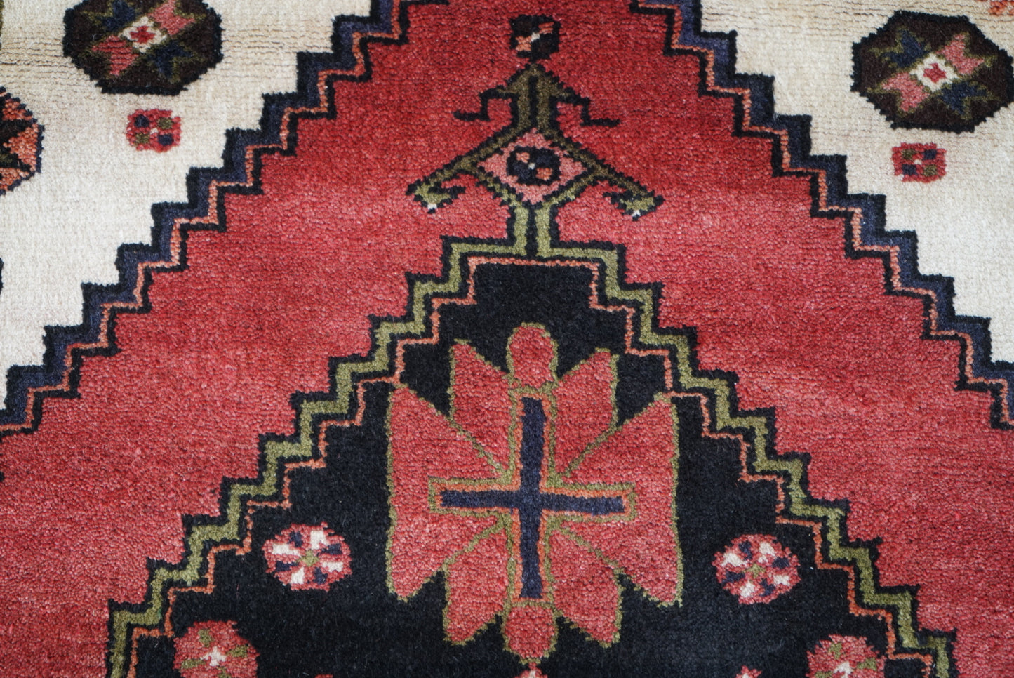 Persian Hamadan Red Wool Geometric Rug | Handmade | 140 x 95 cm