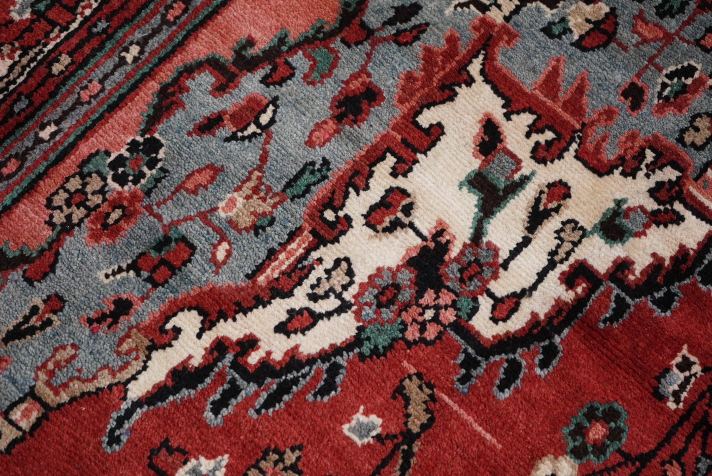 Vintage Persian Bibikabad Red Wool Rug | Handmade | 284 x 205 cm