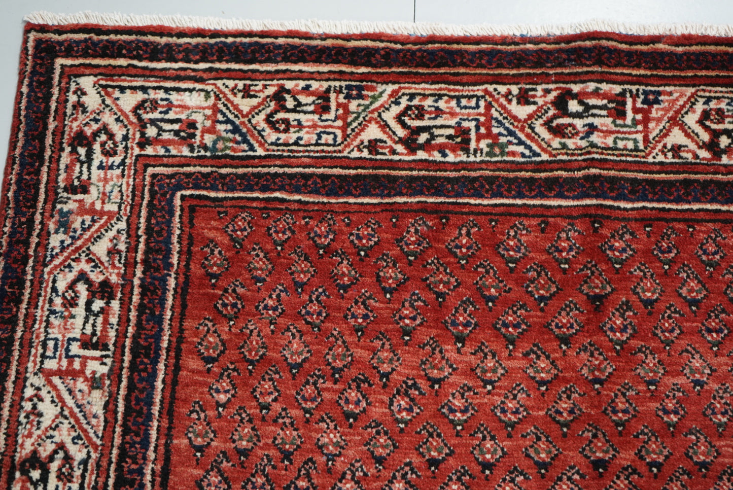 Vintage Persian Sarouk Red Wool Rug | Handmade | 322 x 218 cm
