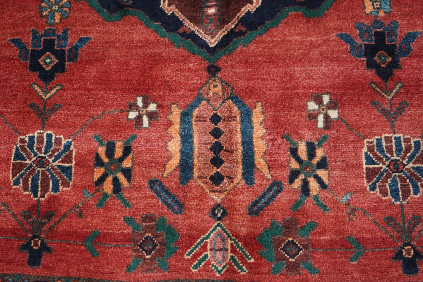 Vintage Persian Sirjan Red Wool Medallion Rug | Handmade | 218 x 162 cm