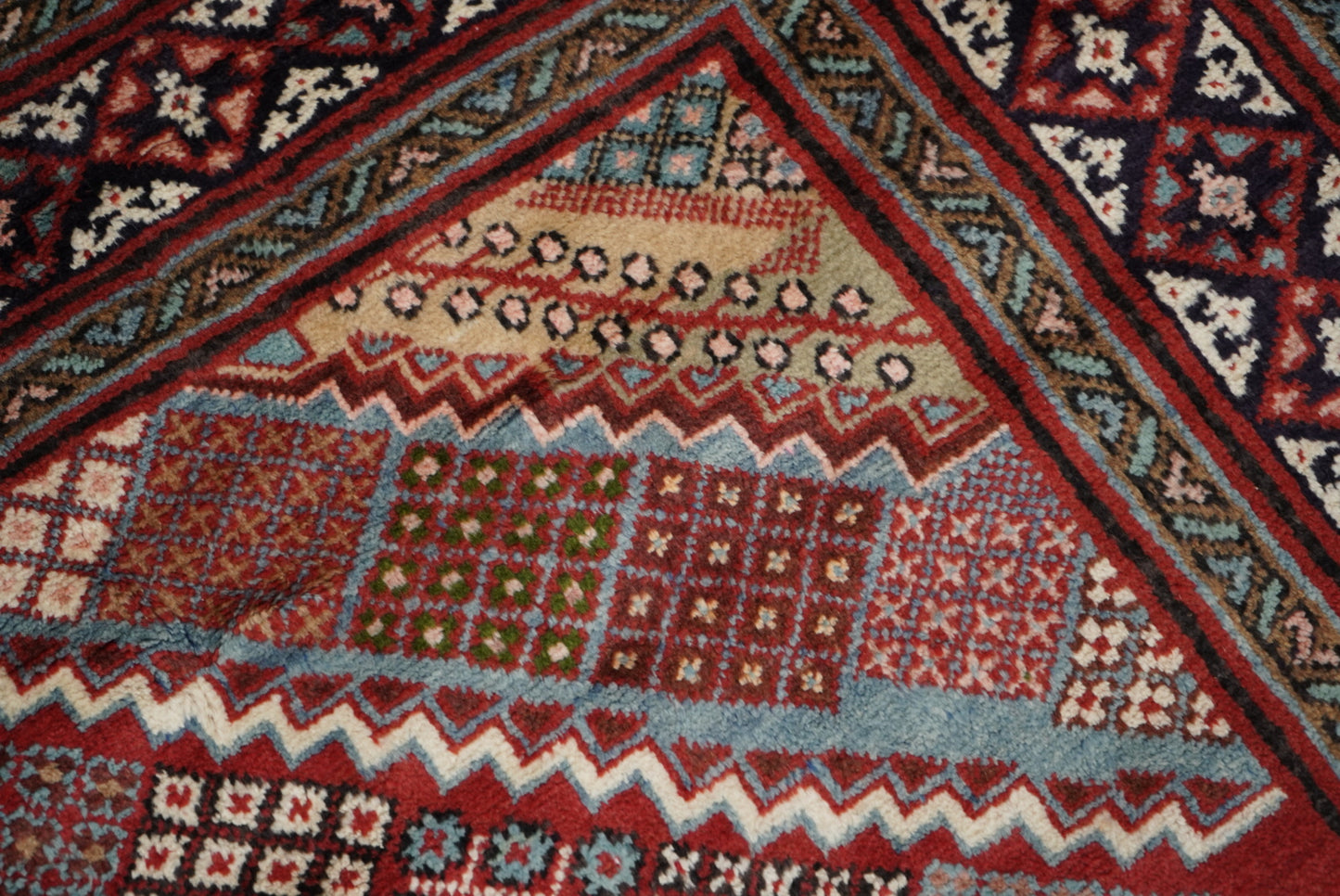 Vintage Handmade Mahabad Rug | 291 x 202 cm