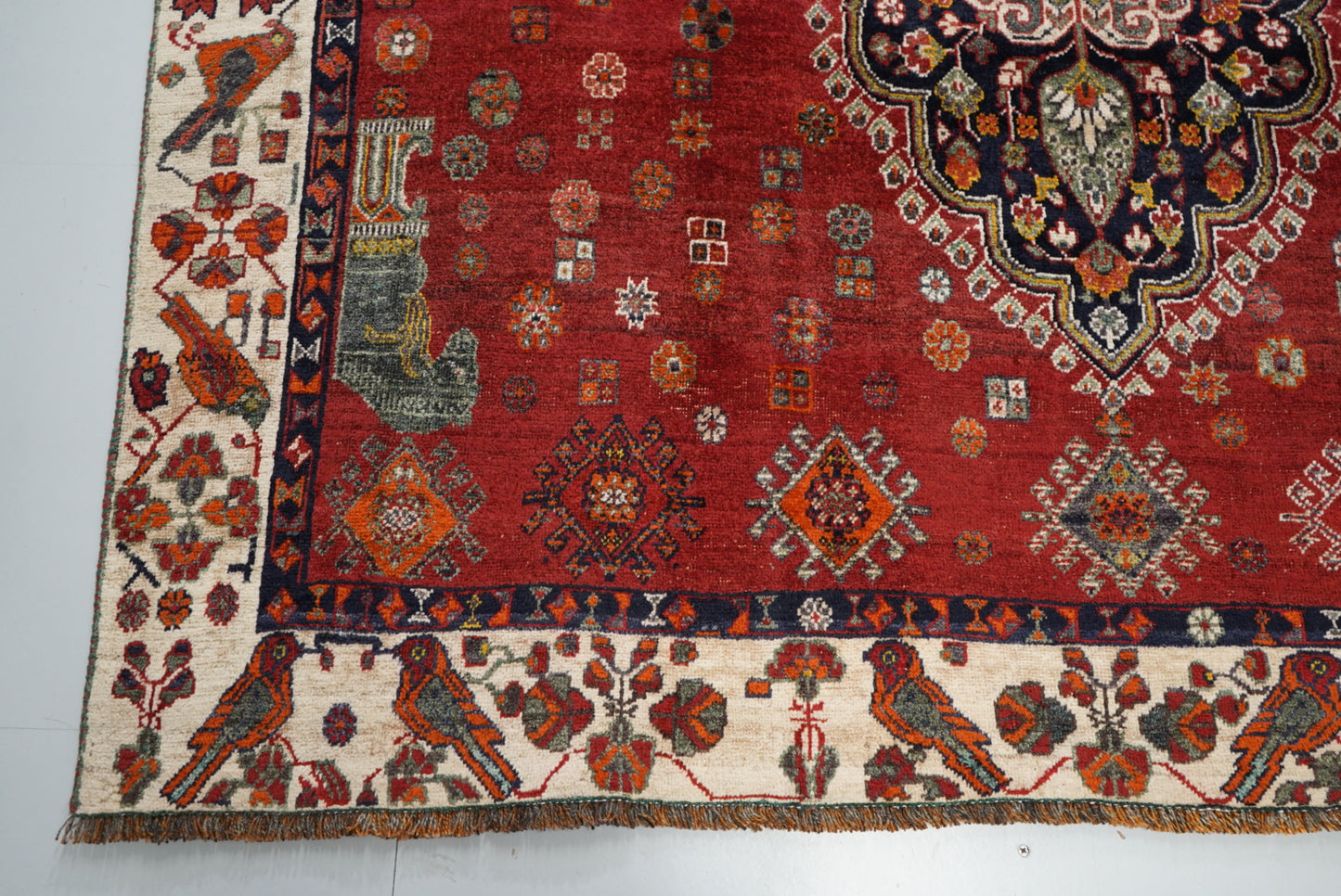 Vintage Persian Shiraz Red Wool Rug | Handmade | 302 x 211 cm