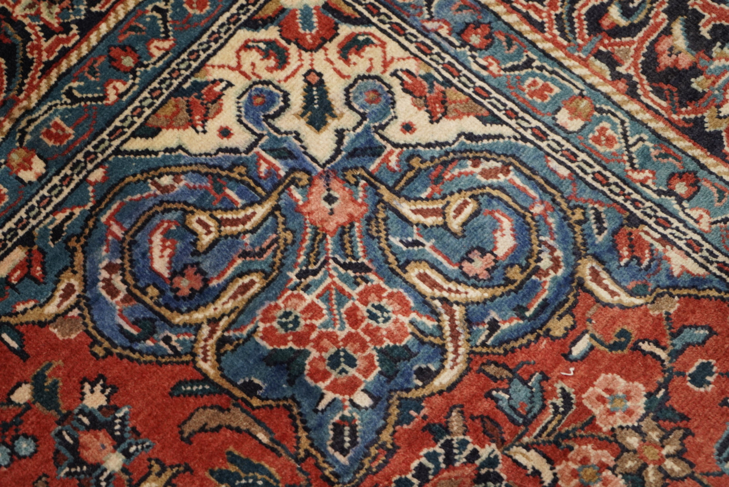 Vintage Persian Mahal Red Wool Floral Medallion Rug | Handmade | 324 x 218 cm