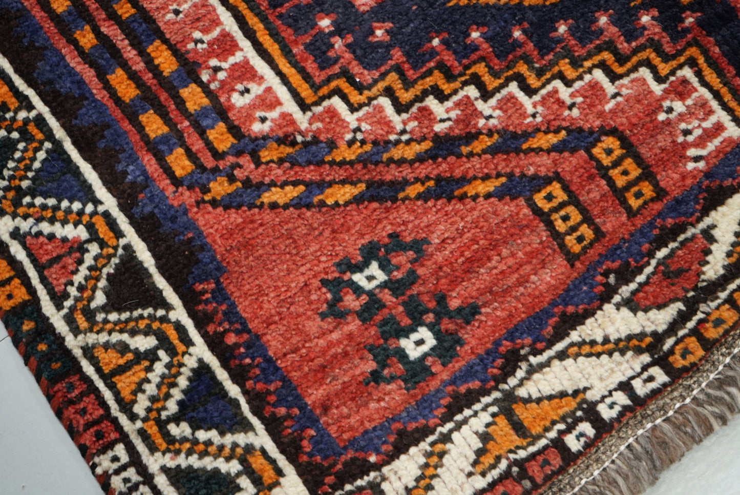 Vintage Handmade Shiraz Rug | 145 x 96 cm